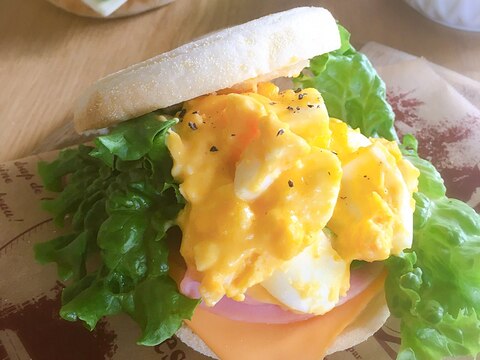 シャキシャキ食感☆レタスたまごサンド♪